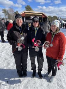 Eva Laggren, Josefine Hammargård och Lena Svemark Silvermedaljörer i lag SM i damklassen.